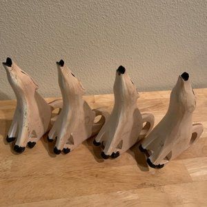 Country or Southwestern Wood Wolves napkin rings Vintage Set of 4